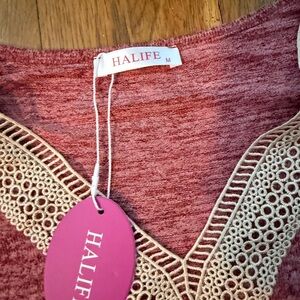 Alife Women's Maroon and Beige Lace Sleepwear